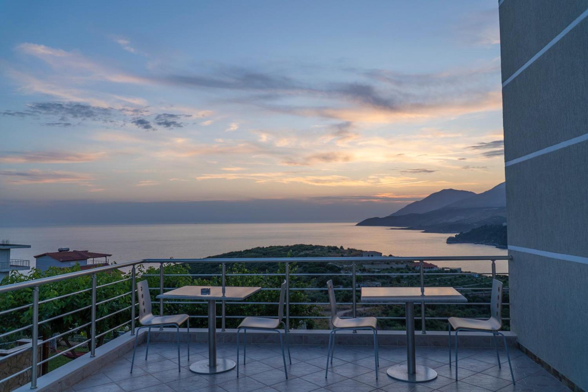 Sunset Serenity Himarë Exterior foto